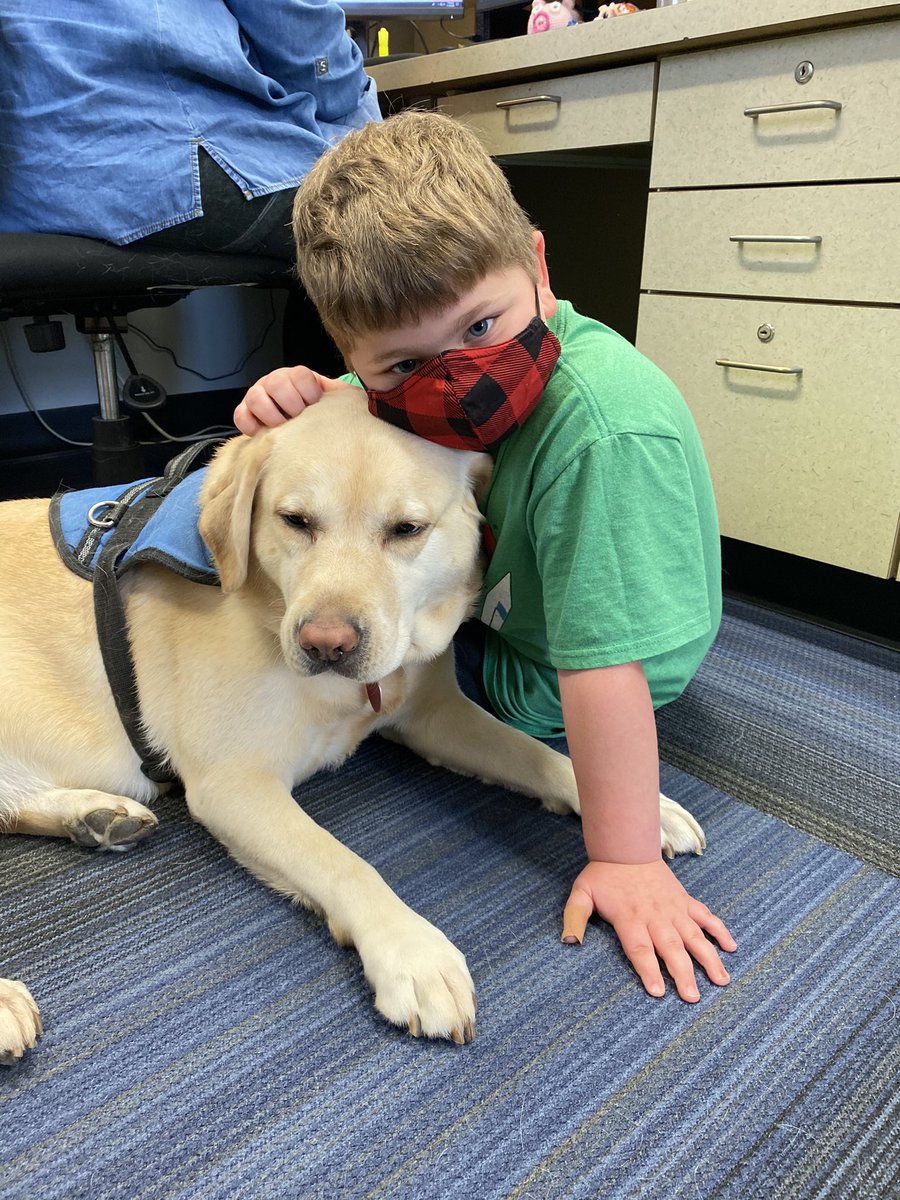 Milli loves her friends! She makes everything better. ❤️