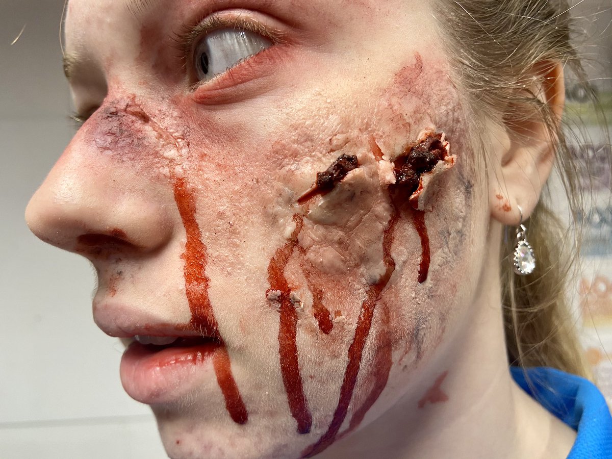 BHGirls_Art's tweet photo. The finished result #GCSEART #talentedartstudents #prosethetics https://t.co/THfXUmYIGP