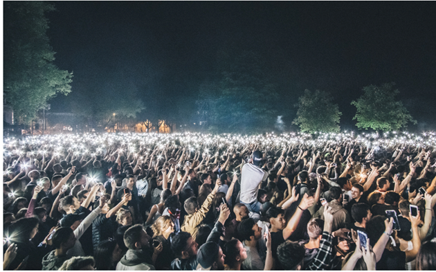 MovementPass's tweet photo. With recent @Ticketmaster & @LiveNation news on vaccine status & #events, let's resurface this @dennisdoddcbs article: College football should not expect full stadiums any time soon as COVID-19 likely to impact 2021 season
https://t.co/dUjOyAZ7Ok
#iwantmovementpass #ncaa #music https://t.co/dWIHHnkzUd