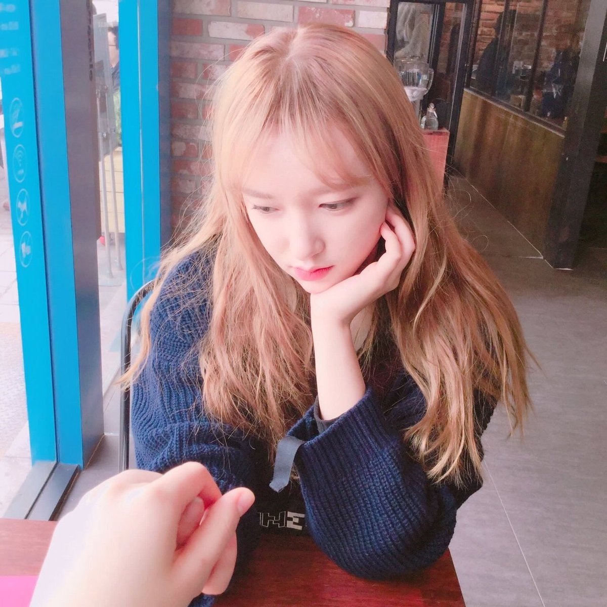 xiaothinker's tweet photo. pictures you would have on your phone if cheng xiao were your girlfriend, a thread. https://t.co/LC67Np7rrh
