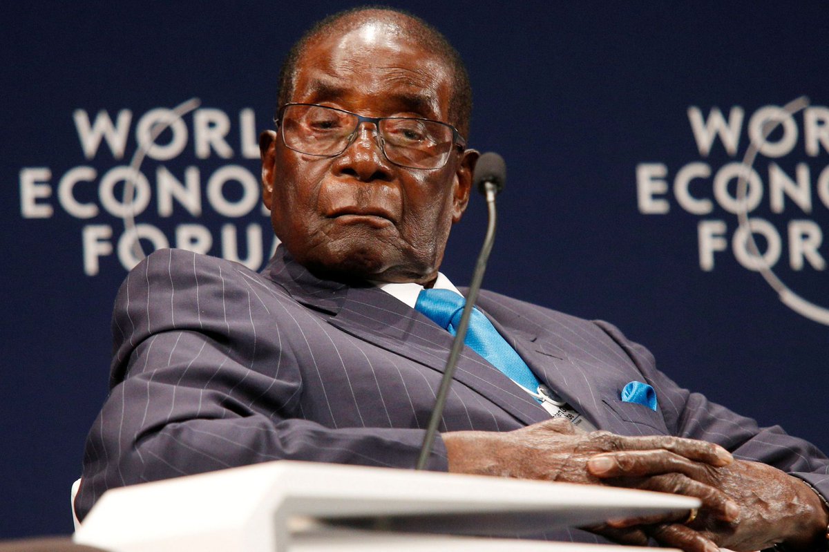 Mugabe : "Cette femme que tu trouves plus belle que ta propre femme a été embellie par l& #39;argent d& #39;un autre homme, alors contente toi d& #39;embellir ta femme."