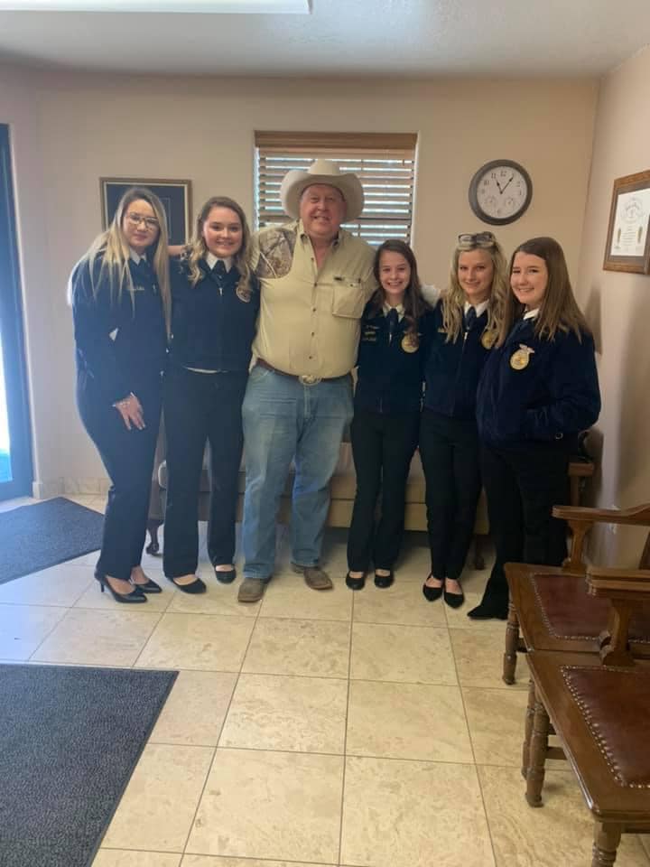 These 5 strong willed girls are on a mission.
They did amazing at Black Lands district LDE contest on Monday night. They have advanced to Area!
@ed_schur <a href="/GriffinAdmin/">Jennifer Griffin</a> @MattBess_MHS <a href="/sherrihardy9/">Sherri Hardy</a> <a href="/winfieldkev/">@winfieldkev</a> <a href="/LarryAbke/">Larry Abke</a>