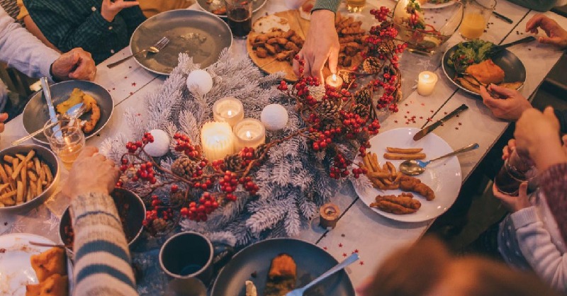 AmerMedicalAssn's tweet photo. Thanksgiving and other holidays will be different amid surging #COVID19 caseloads. Learn what infectious diseases specialists recommend to stay safe. https://t.co/H0l3lKdcrX
