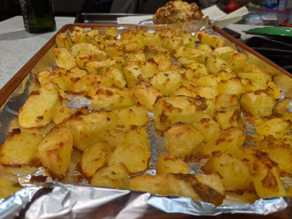 Geraldine made soda bread to soak up all that delicious stew sauce. I roasted some crispy little potatoes, too.