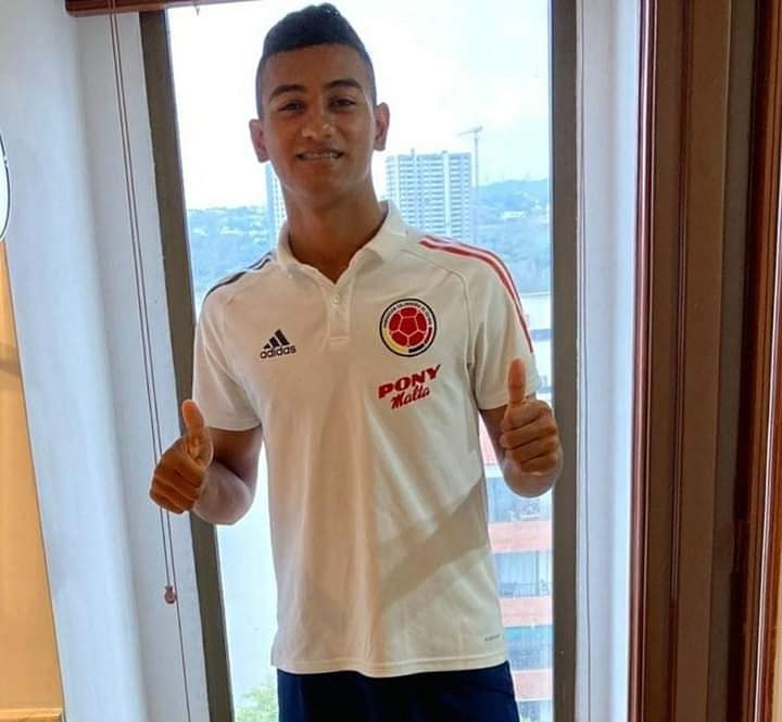 FortCapitalina's tweet photo. ¡Canterano de Selección!
@breidervillalobos17 #Orgullotulueño
#Orgullonacional
Cortesía y gracias a @cortuluaoficial
@cortulua_cantera
🇨🇴🇨🇴🇨🇴🇨🇴🇨🇴🇨🇴🇨🇴🇨🇴🇨🇴🇨🇴🇨🇴🇨🇴🇨🇴🇨🇴🇨🇴🇨🇴🇨🇴
#CanteraCorazón #felicitaciones #OrgulloNacional #Tricolor #SelCol #PorLaExcelencia #VamosPorMás #Colombia https://t.co/kiAqKE6Krs