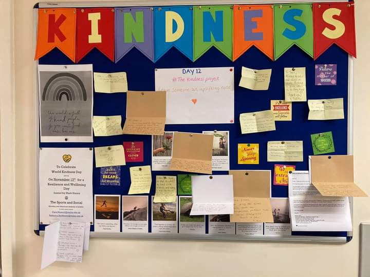 With today’s thought of the day encouraging us to leave each other uplifting notes, Gynae pinned all of the lovely messages our team have left for each on the kindness board here in gynae outpatients ❤️
There were also kindness gifts for staff💕
<a href="/MidwivesRCM/">Royal College of Midwives 💙</a>
<a href="/CV_UHB/">Cardiff and Vale University Health Board</a> <a href="/Seymoore85/">suddenlyseymoore</a>