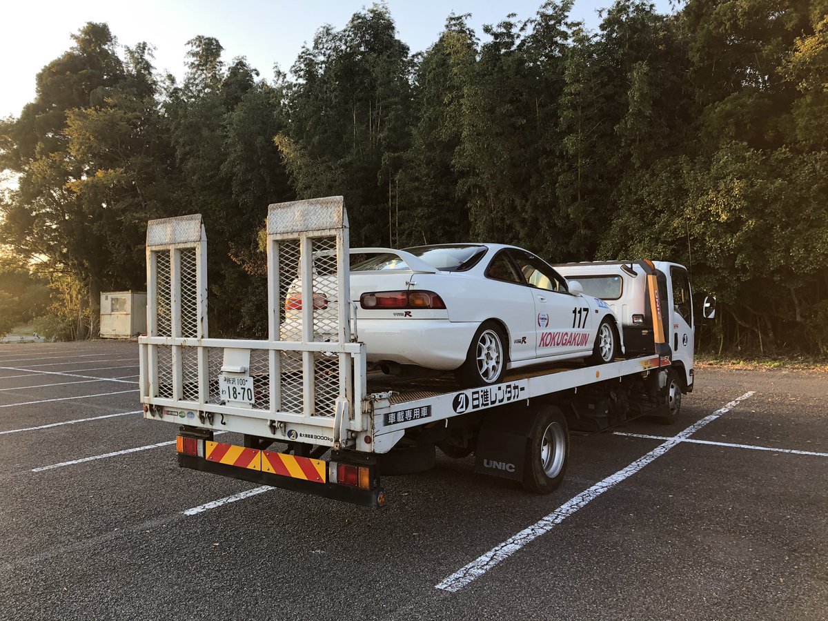國學院大學体育連合会自動車部 この2日間 積載車が大活躍でした 今回も日進レンタカーさんよりお借りしました 珍しい暦日料金で2日間利用してもかなり安く使えて便利 使い方によっては24時間料金よりもお得に利用できるみたいですね また機会があれ