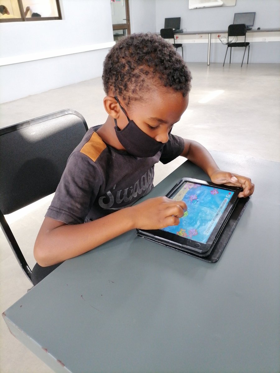phumlaphumlo's tweet photo. Learning ABC spell @HuntDLC1 @GwfOnline #OLA #AfternoonProgramme https://t.co/mzS7xJmR1h