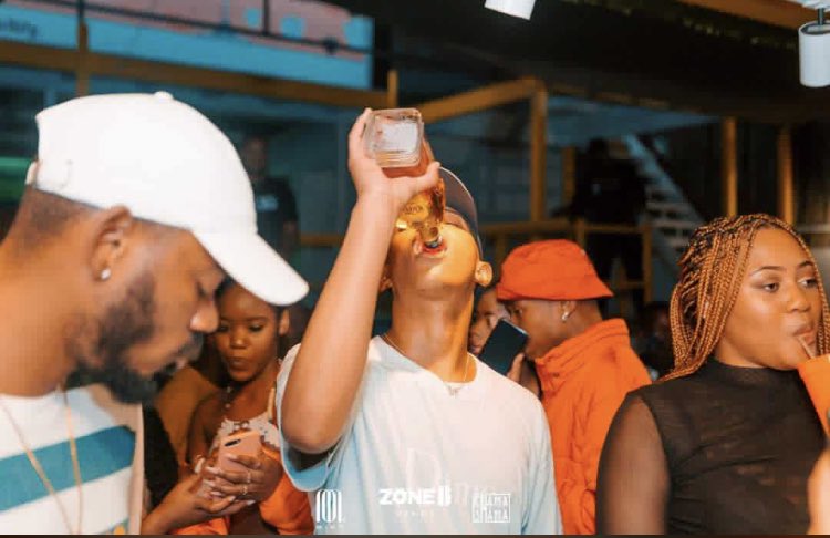 unclegeorge_asf's tweet photo. There is nothing normal about tomorrow ๐
#MintNotTheNormalOne
Bottle prices will be so affordable that you donโt have to share ๐ญ๐ญ๐ญ๐ฅต
See you there!! https://t.co/iWqUUMKMHB
