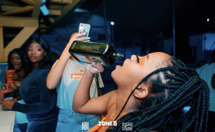 unclegeorge_asf's tweet photo. There is nothing normal about tomorrow ๐
#MintNotTheNormalOne
Bottle prices will be so affordable that you donโt have to share ๐ญ๐ญ๐ญ๐ฅต
See you there!! https://t.co/iWqUUMKMHB