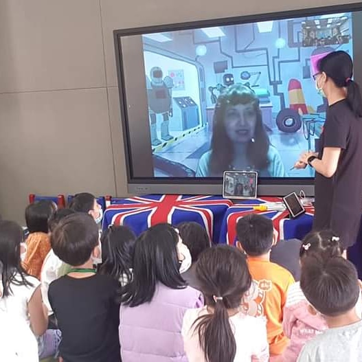 mariajosegiaved's tweet image. We connected with Taiwan 
@Flipgrid @MicrosoftEDU
@Buncee @Wakelet
@SkypeClassroom @loriwu80

 #GlobalLearningConnection