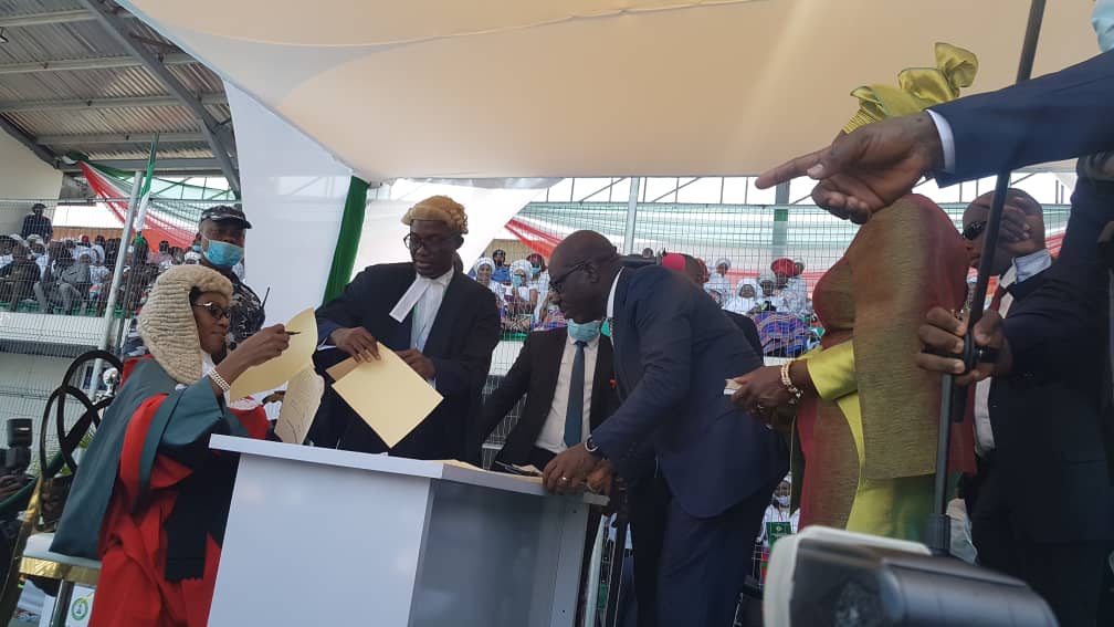 beta_edo's tweet photo. Obaseki, Shaibu take oath of office amid cheers, jubilation

The Edo State Governor, Mr. Godwin Obaseki has been administered the oath of office as governor for the second term in office.

The event which is being held at the Tennis Court of the...

https://t.co/26kTsk3ZOv https://t.co/8yiGGSi6gk