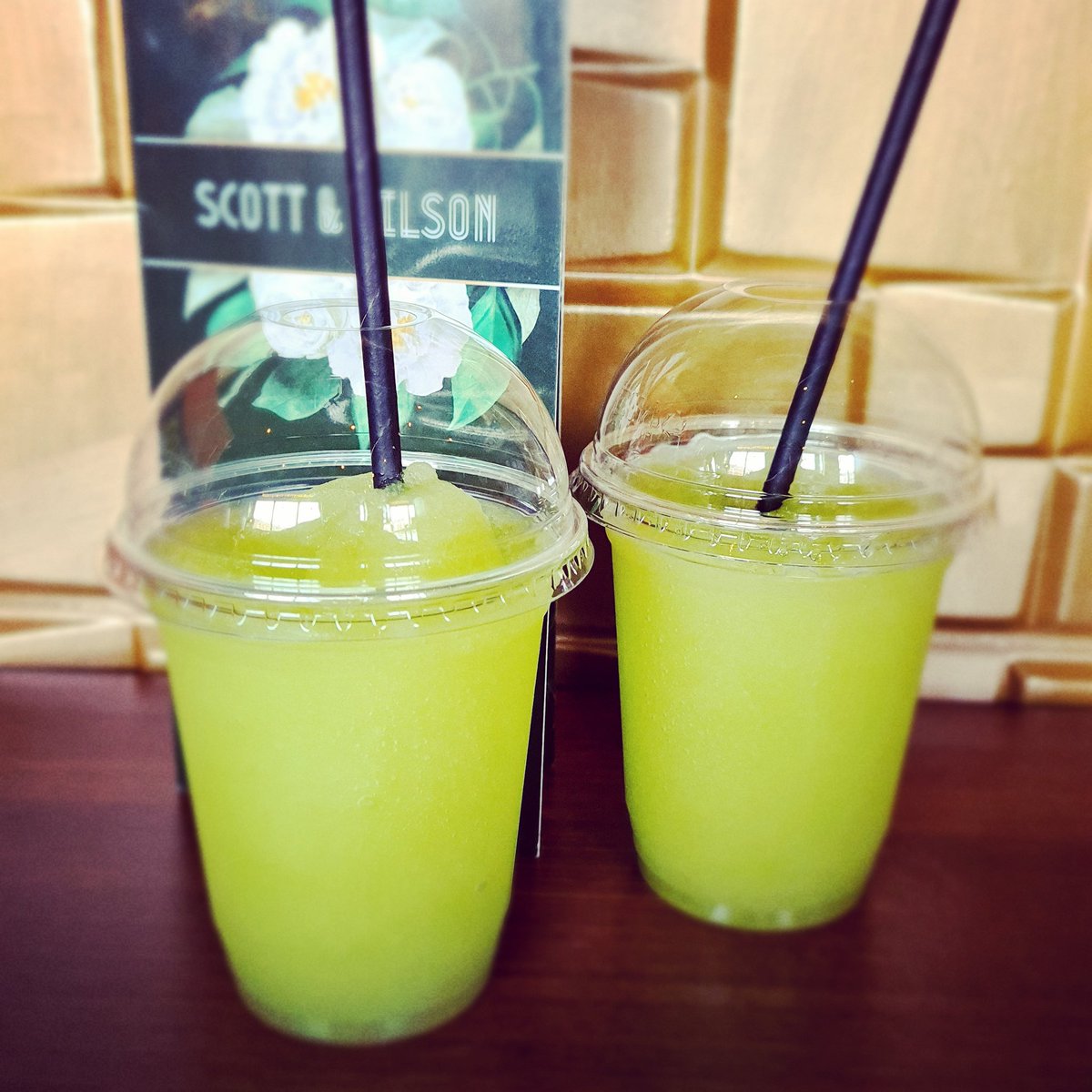 Its Thursday so that means its #margarita and #nachos day #pulledpork #pulledjackfruit #beefchilli or #beanchilli and a #frozenmargarita for £10.

#vegan and #gluten free available. 

Collection available from 5pm and delivery available to NE25, NE26, NE27, NE29 and NE30 (£2 fee)