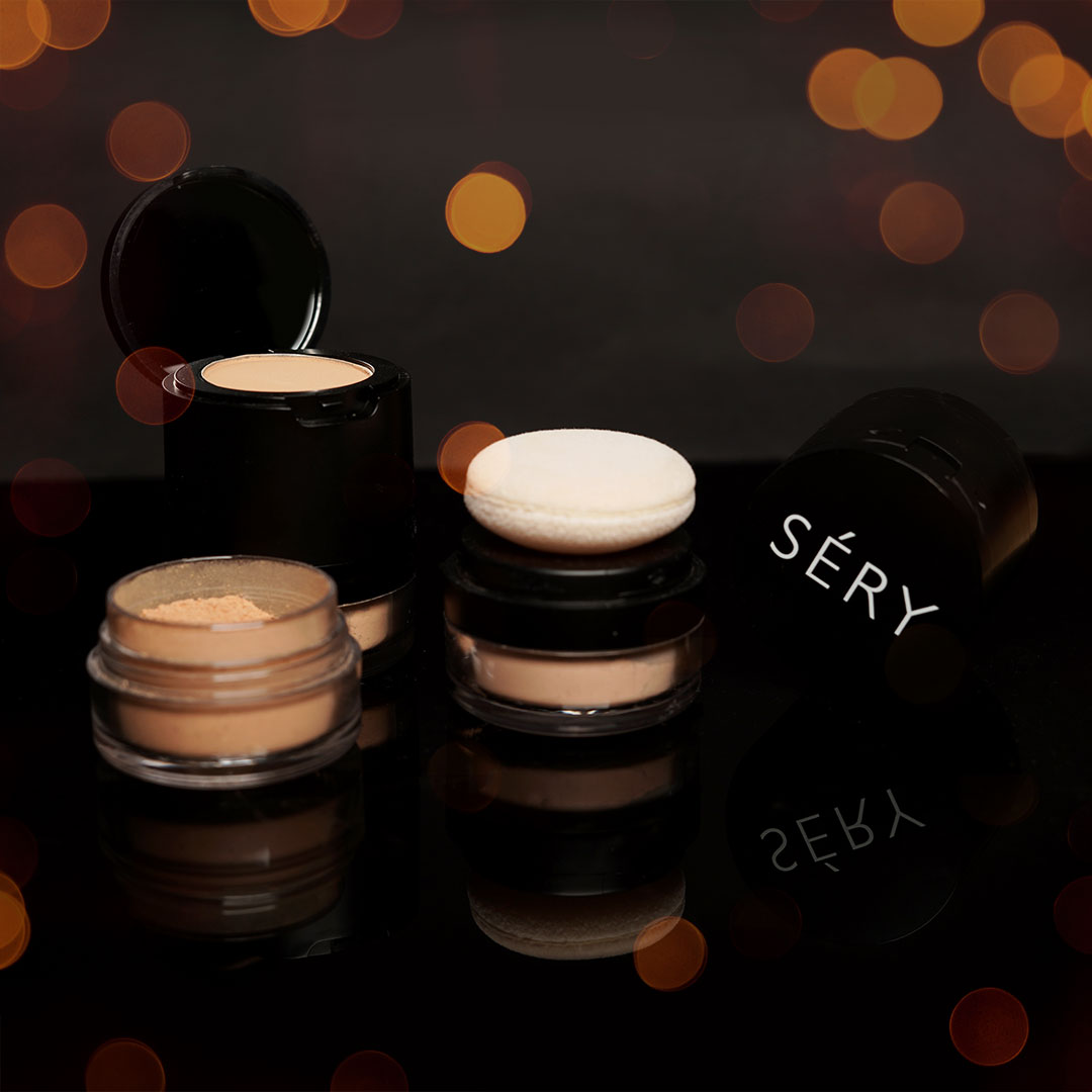 serycosmetics's tweet image. Capture a soft-focus finish in every picture! Lock in your makeup with the ultimate SÉRY 2-in-1 Fix ‘N’ Click HD Compact &amp;amp; Finishing Powder 

Available in 3 shades. Shop for this magical duo on serycosmetics.com 

#FinishingPowder #CompactPowder #GetSetSERY #FestiveSeason