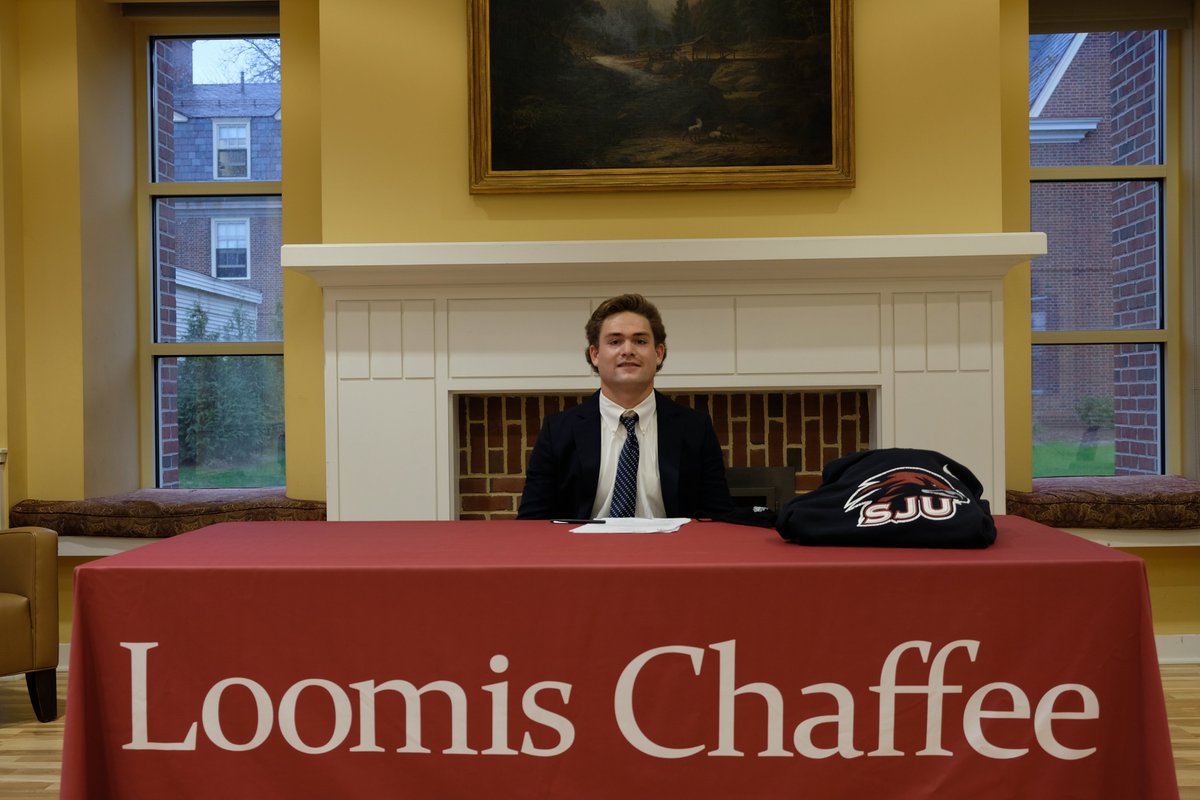 loomis_boys_lax's tweet photo. Last night four seniors signed their National Letters of Intent to further their academic and athletic careers at the Division I level! These four boys have set a new standard of excellence for our program. Congrats fellas! #PTP #PelicanPride https://t.co/jnKC7h3auR