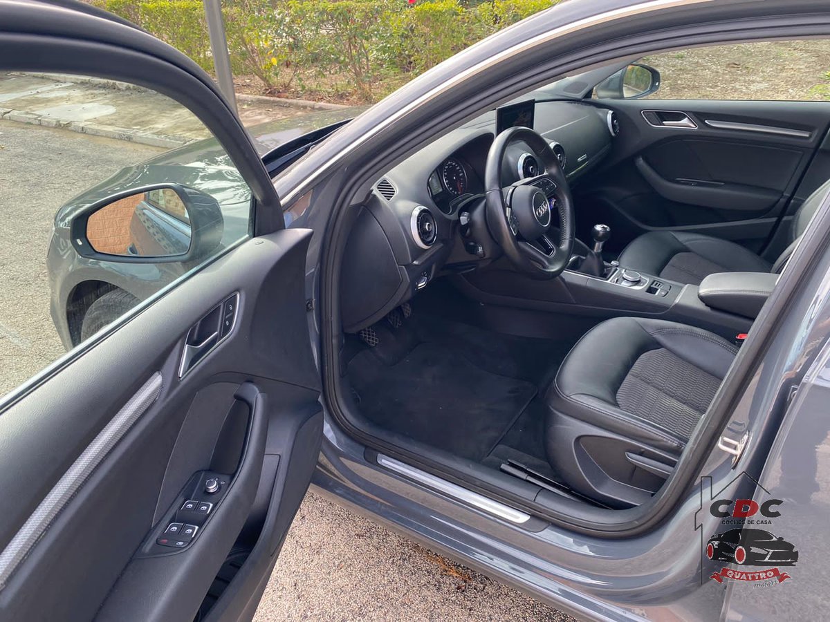 CasaCoches's tweet photo. Audi A3 SportBack 1.6TDI 110cv año 2017 con 150.000 kilómetros Vehículo nacional 1 solo propietario.Todas las revisiones en la casa AUDI. SE ENTREGA DESINFECTADO MEDIANTE OZONO. TRANSFERIDO A SU NOMBRE Y CON 1 AÑO DE GARANTÍA https://t.co/KbWGzZwQLm