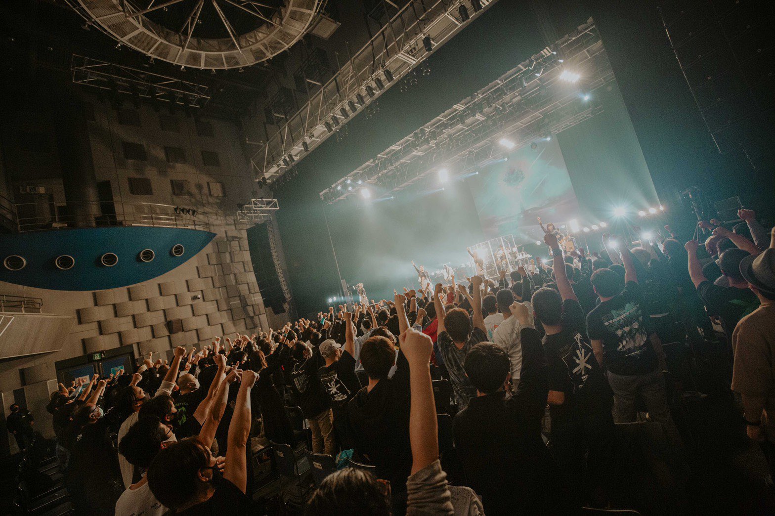 EmoDMPjVgAE2YK6?format=jpg&name=large