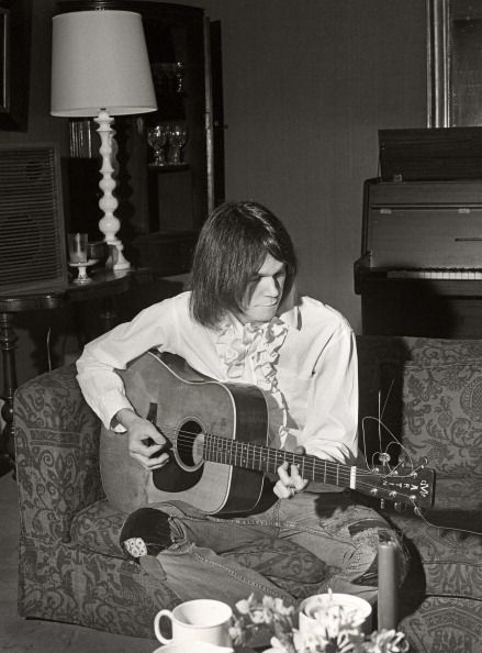 happy birthday to the sexiest most emo folkie to have ever folked!! here is a thread of sexy emo man aka neil young bc i  #love him