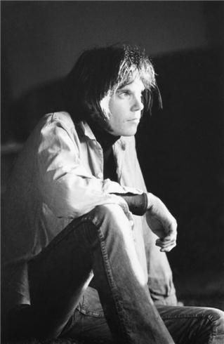 happy birthday to the sexiest most emo folkie to have ever folked!! here is a thread of sexy emo man aka neil young bc i  #love him