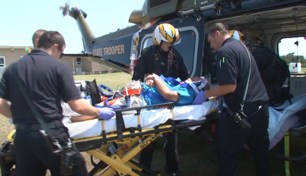 MDSP's tweet image. Paramedics interested in pursuing a rewarding career will have an opportunity to get a glimpse into the everyday life of a @mdsp Trooper Flight Paramedic from 5-630pm on Dec. 2 through a virtual open house. LEARN MORE: bit.ly/2UlZrTK #Careers