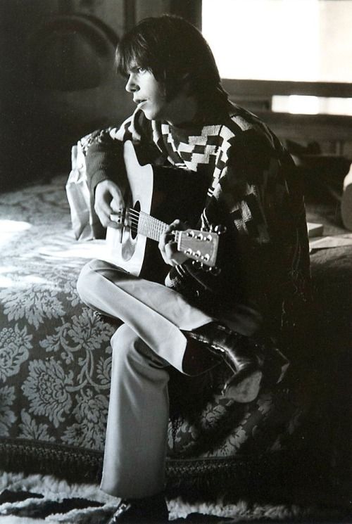 happy birthday to the sexiest most emo folkie to have ever folked!! here is a thread of sexy emo man aka neil young bc i  #love him