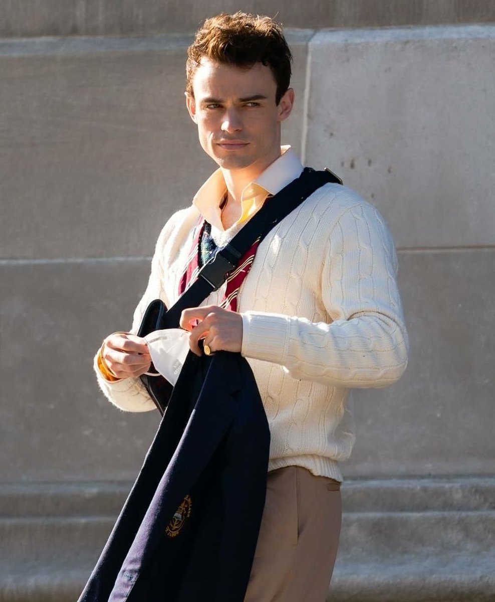 PreviouslySerie's tweet photo. #GossipGirl

🔵NOVEDAD🔵

Aquí os traemos unas fotos de lo que para muchos y muchas es "LA TRAMA" de la serie 🤣🤣 https://t.co/V6Kcb19dTQ