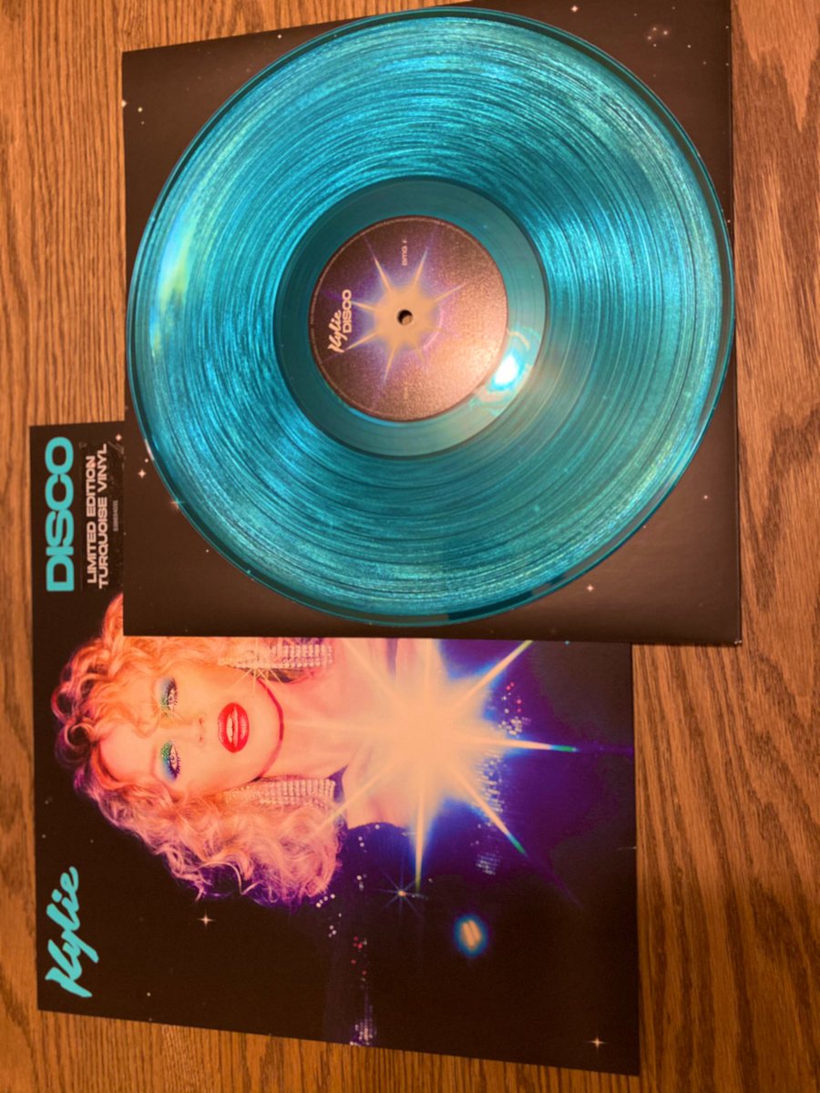 ShaktiEvo's tweet photo. It’s finally arrived- my copy of @kylieminogue #DISCO on limited edition turquoise vinyl. 

It looks gorgeous &amp; it also contains a lyrics sheet inside. 💃🕺💙

#KylieMinogue #KylieDisco #Vinyl #LtdEdition #TurquoiseVinyl #Lovers https://t.co/qBw4WCTS1h