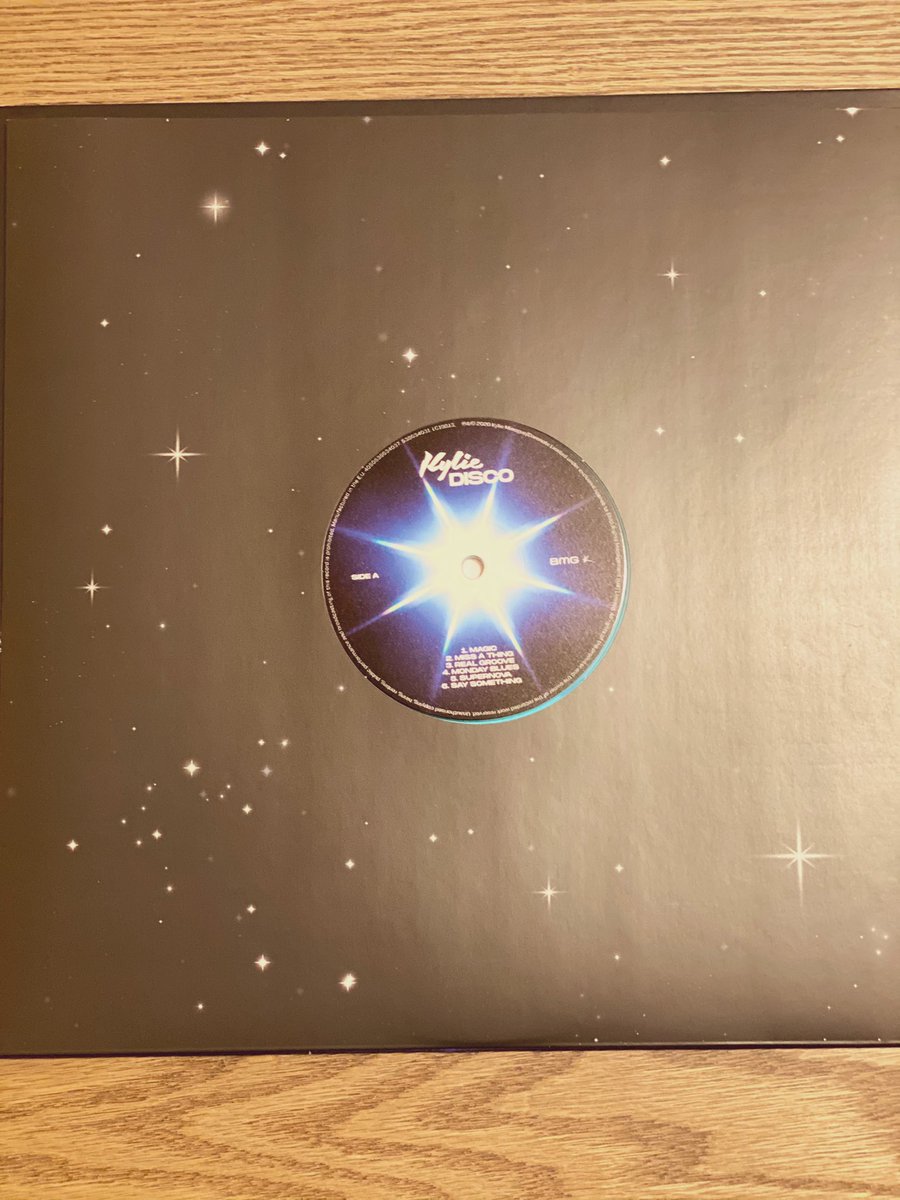 ShaktiEvo's tweet photo. It’s finally arrived- my copy of @kylieminogue #DISCO on limited edition turquoise vinyl. 

It looks gorgeous &amp; it also contains a lyrics sheet inside. 💃🕺💙

#KylieMinogue #KylieDisco #Vinyl #LtdEdition #TurquoiseVinyl #Lovers https://t.co/qBw4WCTS1h