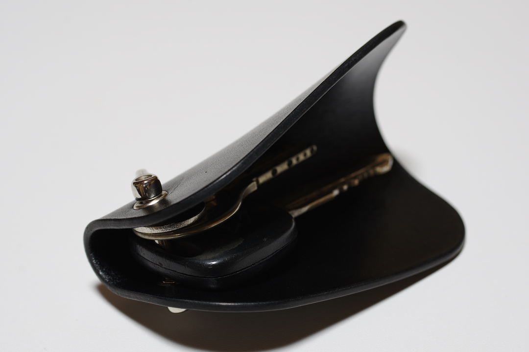 industriale_'s tweet photo. キーホルダー感覚で使えて、鍵を包み込むようにカバーするキーケース
#キーケース #キーホルダー #キーカバー #スマートキー #スマートキーケース #スマートキーカバー #鍵 #革 #レザー #ハンドメイド #pentax #dfa50macro #フィンガーグリップストラップ #INDUSTRIALE https://t.co/dEGcwj4JyX