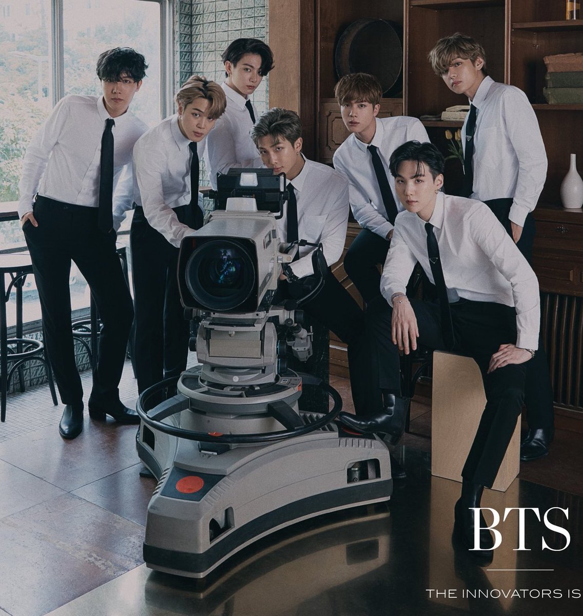 choi_bts2's tweet photo. 2015                               2020
@BTS_twt https://t.co/Zig2bNsvUF
