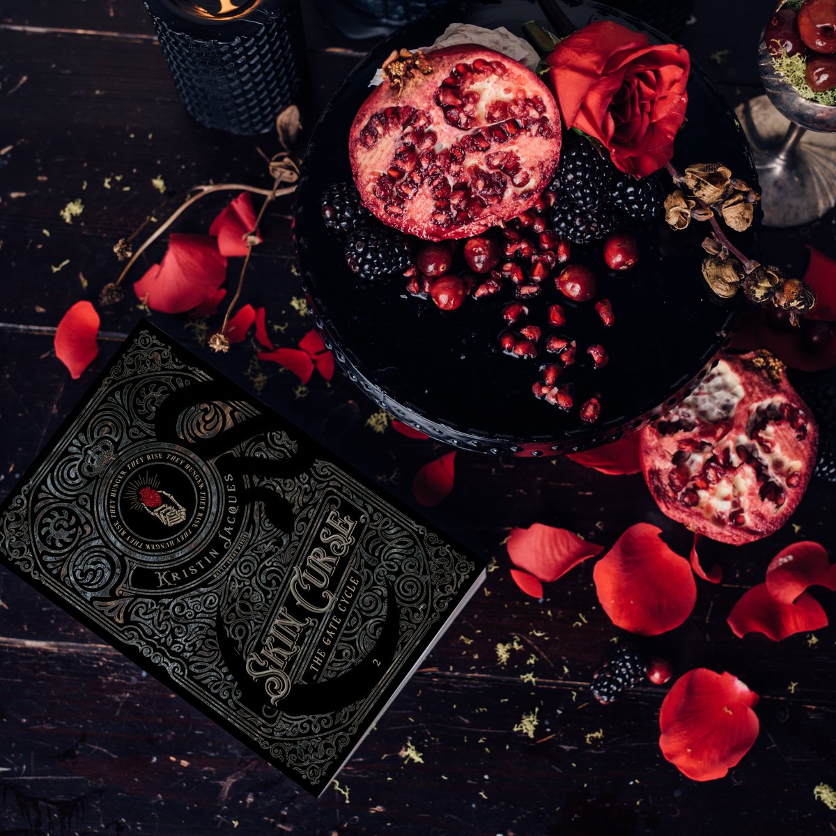 Skin Curse is out! Continue the adventure and pick up a copy for 1.99 today! #NewRelease 
amazon.com/Skin-Curse-Gat…