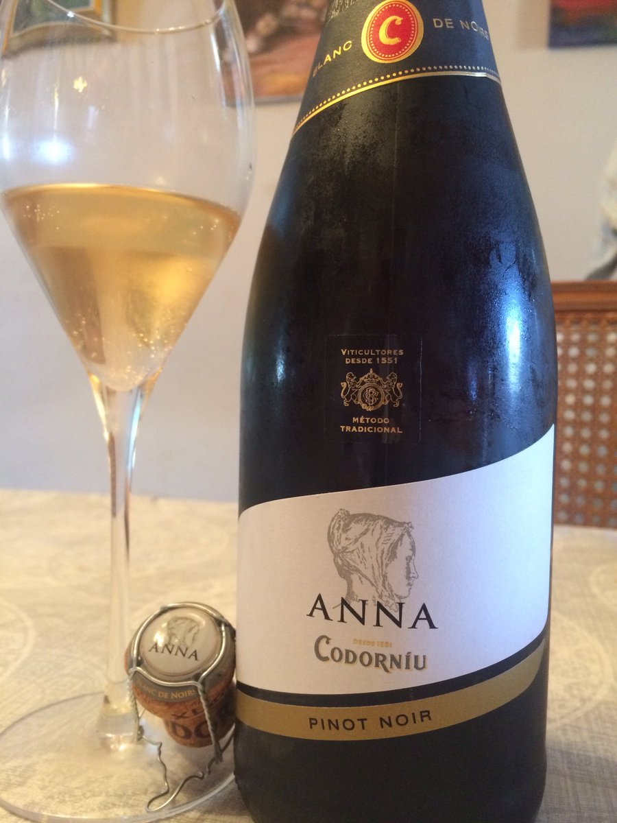 cellerslavinya's tweet photo. Dinar de dijous amb @Codorniu_ES Anna blanc de noir brut #cava @DO_Cava #Gavà https://t.co/72CWMuSJYO