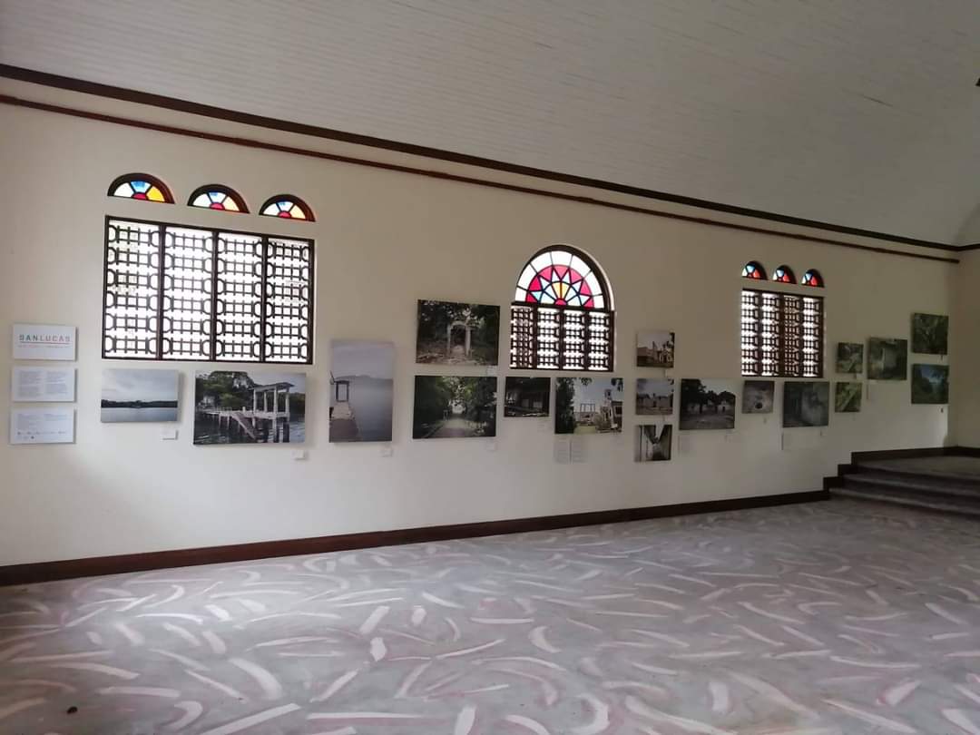 ClaudiaDobles's tweet photo. #JaleAlPuerto #JaleASanLucas
A partir de hoy podrá visitar la exposición "San Lucas, historias y fragmentos", una muestra de 35 fotografías que podrá disfrutar en la propia Isla.
@MCJ_CR @sinac_cr #ICT #INCOP #CATUP https://t.co/bnfWE7RiYY