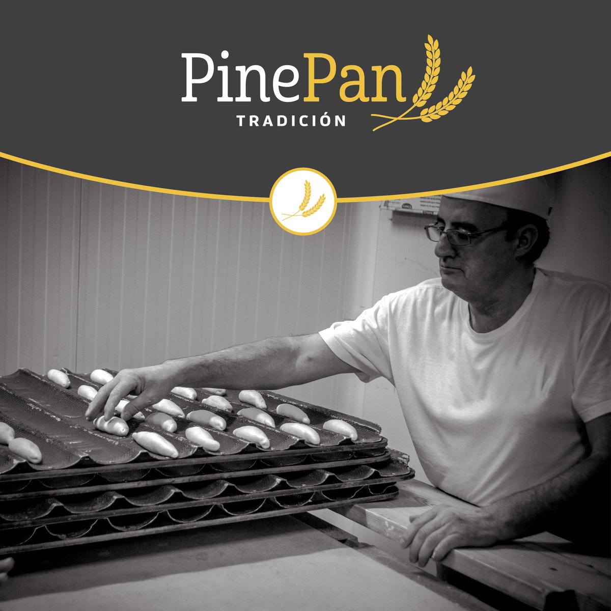 PINEPAN_'s tweet photo. En nuestro obrador continuamos con las técnicas de amasado tradicional del pan, a mano y transmitiendo a cada pieza todo el saber heredado de las generaciones pasadas
⬇️⬇️⬇️
https://t.co/TiJgdlcCDz
.
.
.
.
#pinepan #tradición https://t.co/iBLbRJZe95