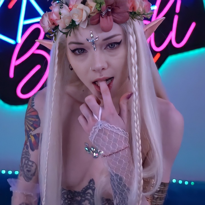 Prettyxy_'s tweet photo. 🔥 Ardiente elfa - Galeria completa: 
https://t.co/uci1HFh3RA https://t.co/WN2G8NejWV