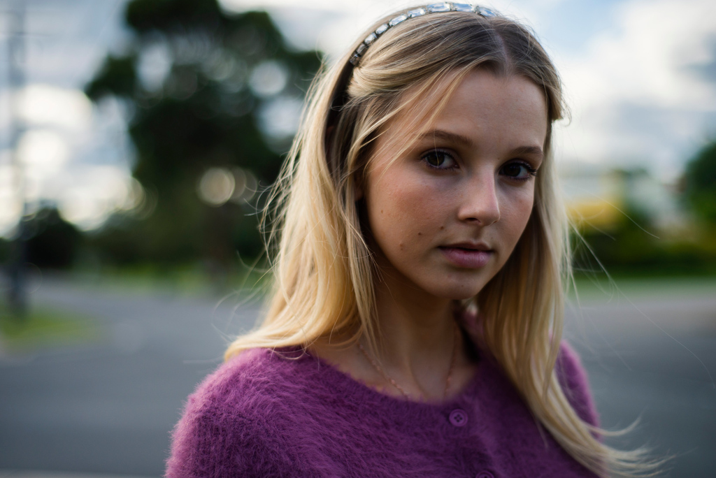 flunkseries's tweet photo. Should Tabby forgive Heidi for hiding drugs in her bag? Did Heidi really mean to land her in trouble? Help support production of more Flunk episodes by buying our new Ebook Flunk: Social Distancing, now available on Amazon Kindle &amp; Apple books: https://t.co/faYZHuYghf https://t.co/3XvXi9ZiBY