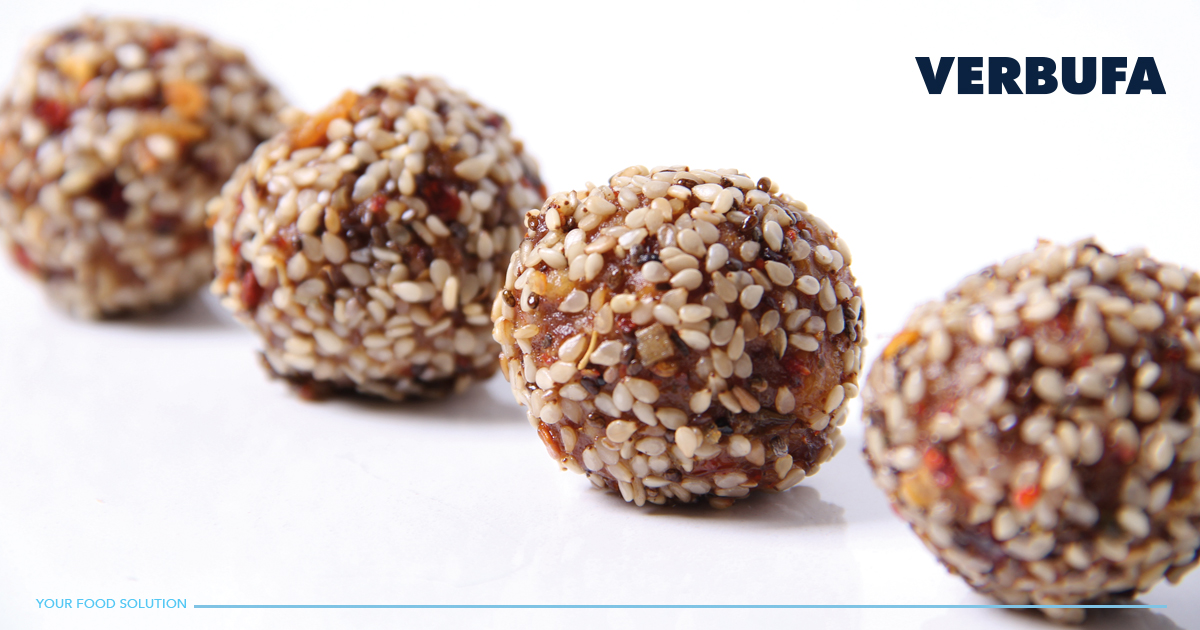 Gezonde vegan balletjes, gemaakt met de Verbufa MBF-1!

ow.ly/Y5RV50CblWw

#vegan #food #plantbased #proteinebal #energie #snack #dadel #blissballs