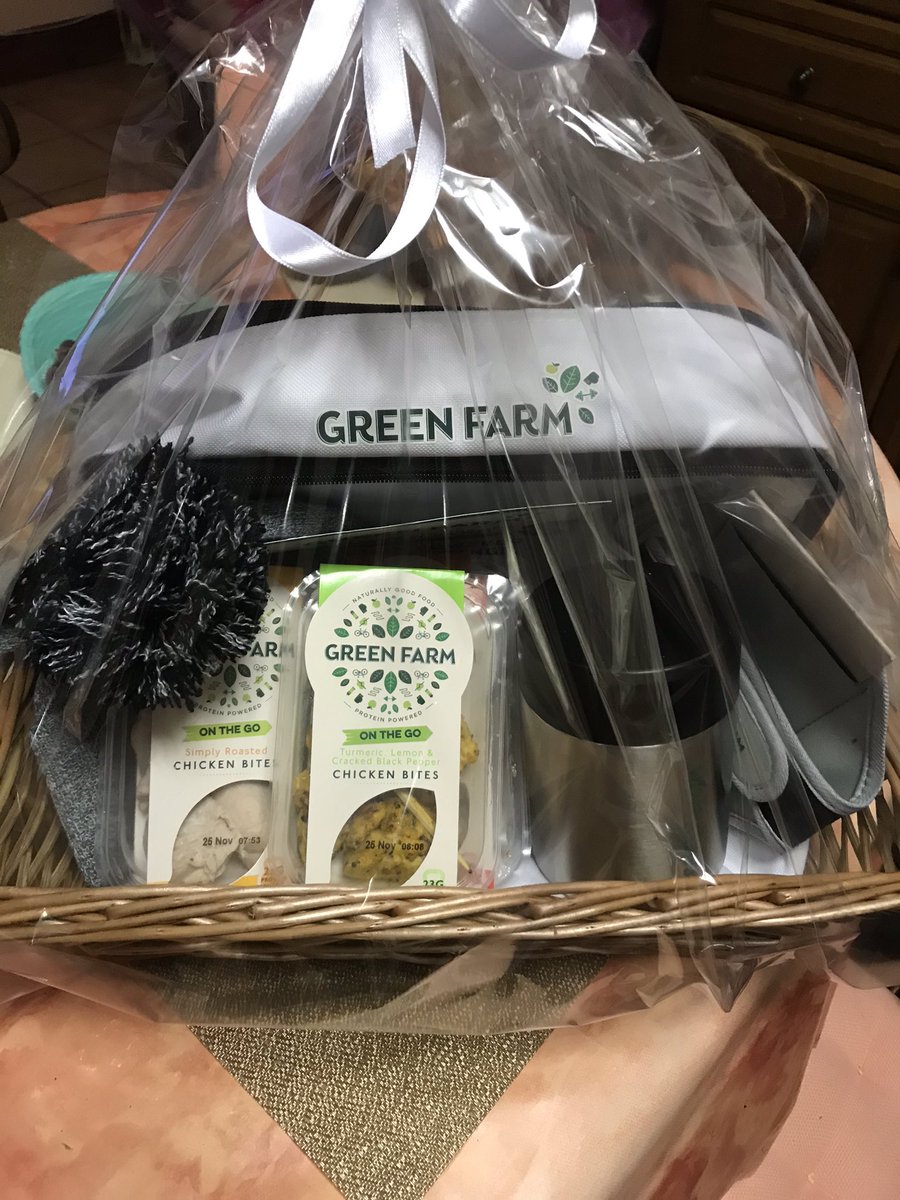 EamonWallace94's tweet photo. Love these snack on the go bites from @Green_Farm1! Great for a busy lifestyle and to have on the go. #Snacksmart
#ProteinPowerd #NaturallyGoodFood #Gift https://t.co/Xbhg3ZJvUC