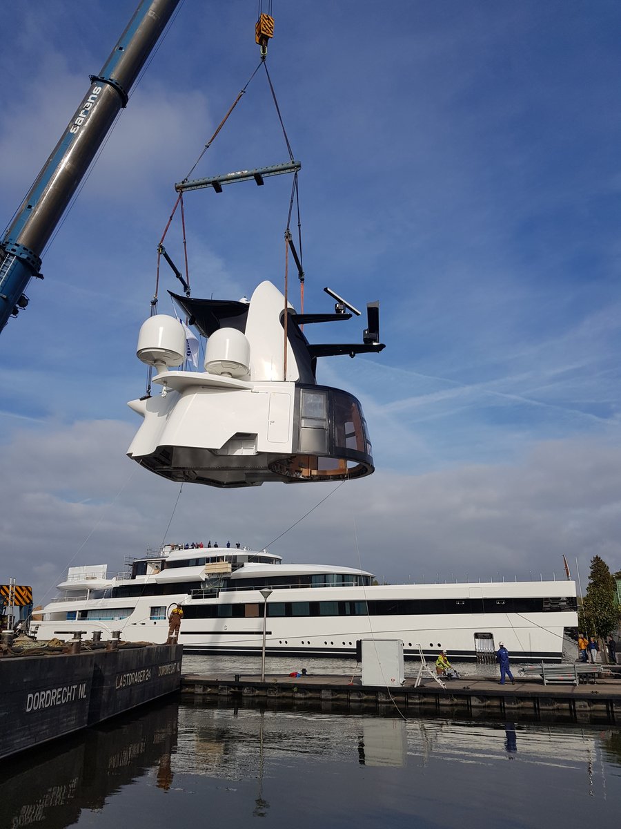 michaelleachltd's tweet photo. Throw back Thursday to when the Mast &amp; Atrium was installed on MY Lady S.. The weather behaved and fitted! 😀 #feadship #superyacht #superyachtdesign #mast #crane #heavylifting #megayacht #tantekee #superyachtlife #yachtbuilding #design #yachtlife #holland @Feadship https://t.co/SBtFWlZNAv