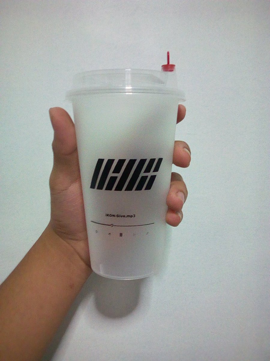 NielDistrictPh's tweet photo. 11.11 SALE DAY 2!!!
iKON and TREASURE REUSABLE CUPS!!!
ON HAND, READY TO BE SHIPPED
Original price: 40 php
11.11 Price: 30 php + LSF
DOP: 7 DAYS AFTER ORDER!
Reply 'Mine + group + quantity + #NDP1111GANAPs '
#NDPSaleItems #NielDistrictPh #NDPOnHand https://t.co/ZB7ifbzNGe