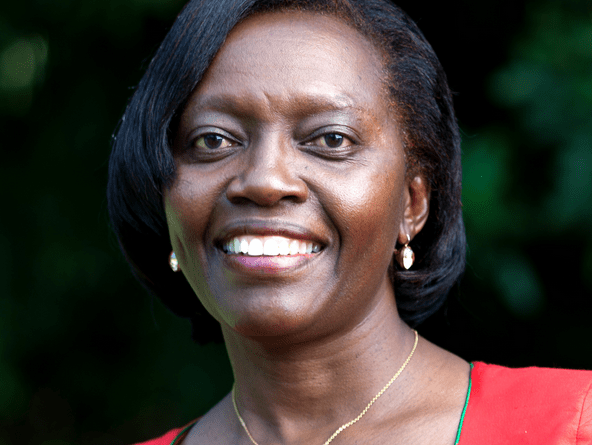 In 1992,  @MarthaKarua was the first woman lawyer to be popularly elected to the Kenyan Parliament. She has been involved in championing women's rights through public interest litigation, lobbying & advocacy for laws that enhance & protect women's rights.  #AfricanWomenLead