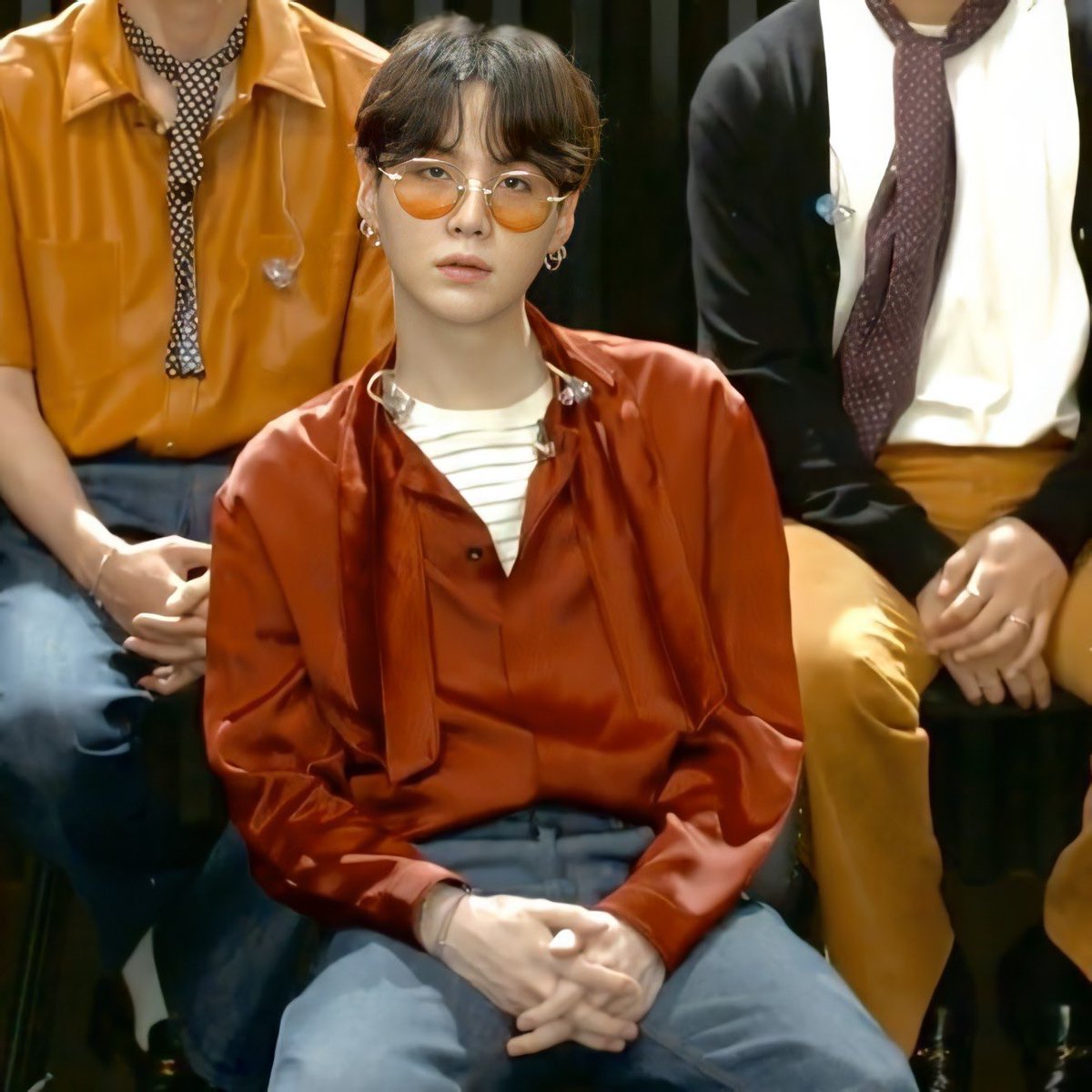 yoongi man spreading
