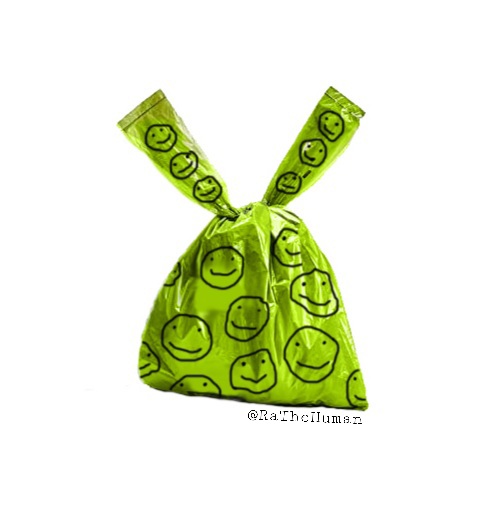 wearydreamer's tweet image. NO HE DOESN'T SINCE HE'S FIXING HIS MERCH UP