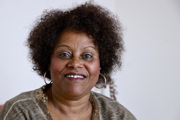 Mary Barikungeri is currently Director & Founder of  @rwnetwork an organisation dedicated to promoting strategies that empower Rwandan Women through construction of houses for women, rehabilitation of rape survivors & support for income-generating activities.  #AfricanWomenLead