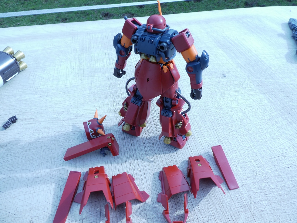 Xoras5's tweet photo. A lot of fun to build this one. Next step, customisation...
#zaku https://t.co/YPuTN7OyMN