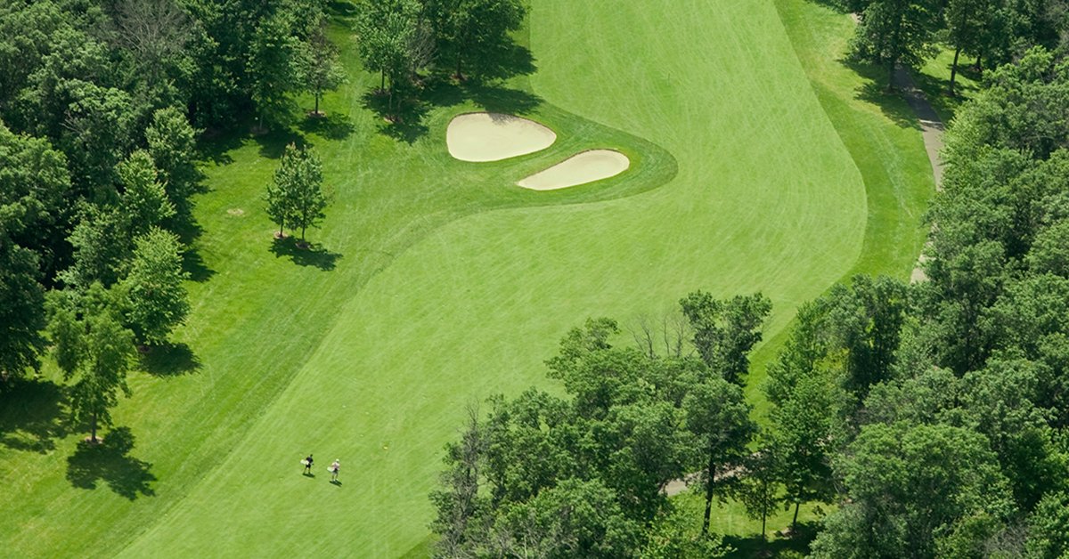 duffandphelps's tweet photo. #TheMasters kicked off this morning! While we wait for the rain to pass, take a look at our new report, Measure Their Shot: A Study of Professional Golfers’ Future Career Value, and find out where we ranked the top 60 male professional golfers. https://t.co/u7Lk6Hz3p8 https://t.co/mYRI3HucGG