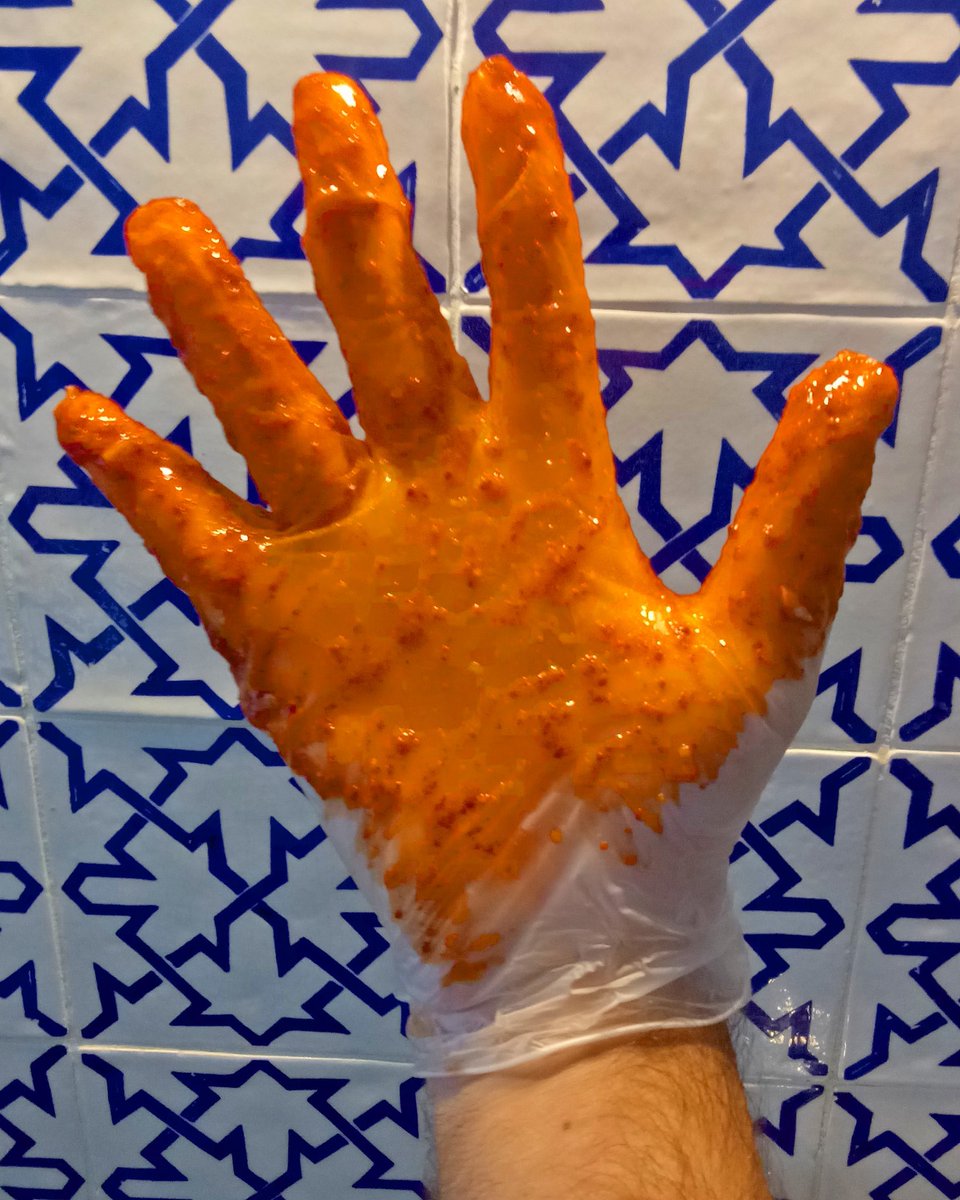 for91days's tweet photo. Fall season is Kimchi season.

#bloodyhands #makingkimchi #homecooking #kimchi #pickled #redhand #bluetiles #azulejos #azulejosvalencianos #azulejosmanises #valencia #igersvalencia #igersspain #valenciagram #rubbergloves https://t.co/O5KJDoQA9c