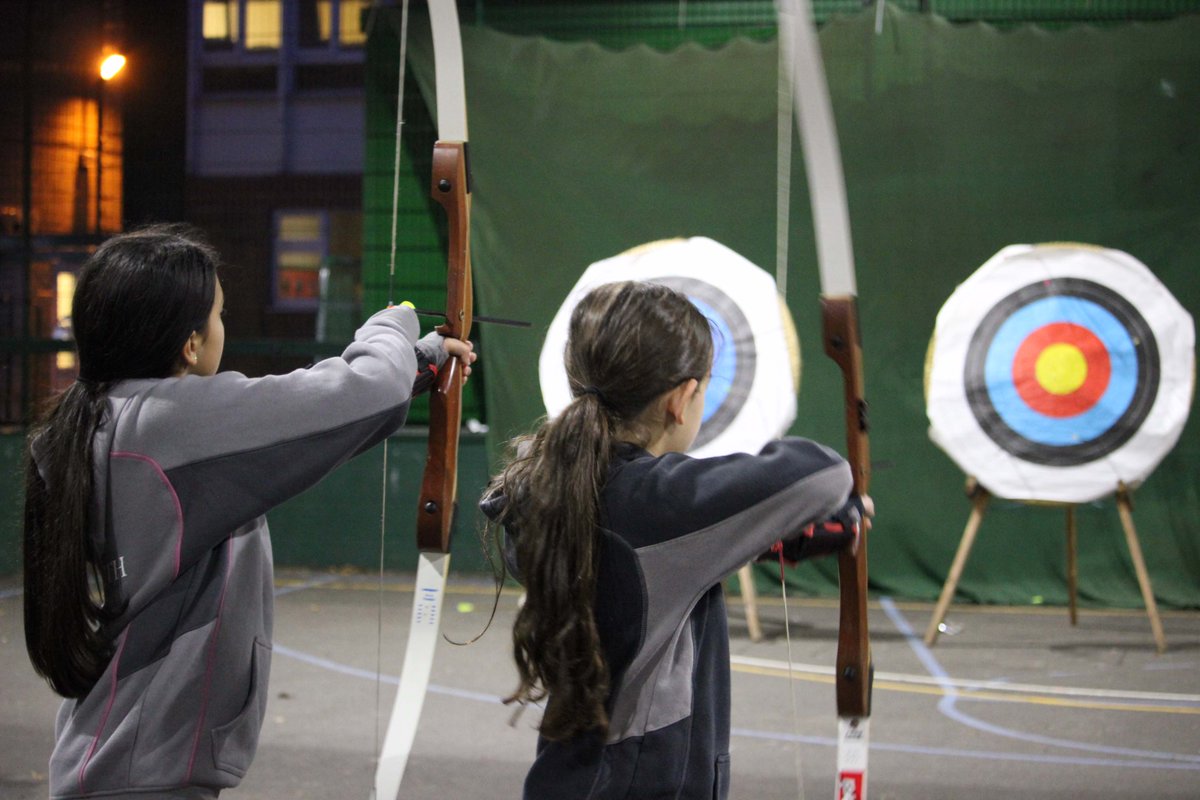 RAASchoolGatton's tweet photo. After the last bell rings for the day there is still so much going on! Our Co-Curricular clubs are as popular as ever - pupils were having great fun yesterday in Archery and Trampolining (2 of nearly 50 club sessions that take place on a Wednesday!) #GattonLearningforLife https://t.co/zjbdsUWHCm