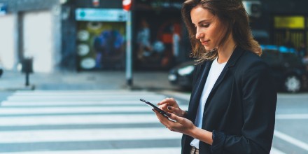 KBC_BE's tweet photo. Wil je meer weten over Kate, jouw persoonlijke digitale assistent van KBC? Lees dan snel het persbericht. Daarin vind je ook meer info over de geactualiseerde strategie. 
https://t.co/6KXk7fQb3N https://t.co/Fwgq6xu2C7
