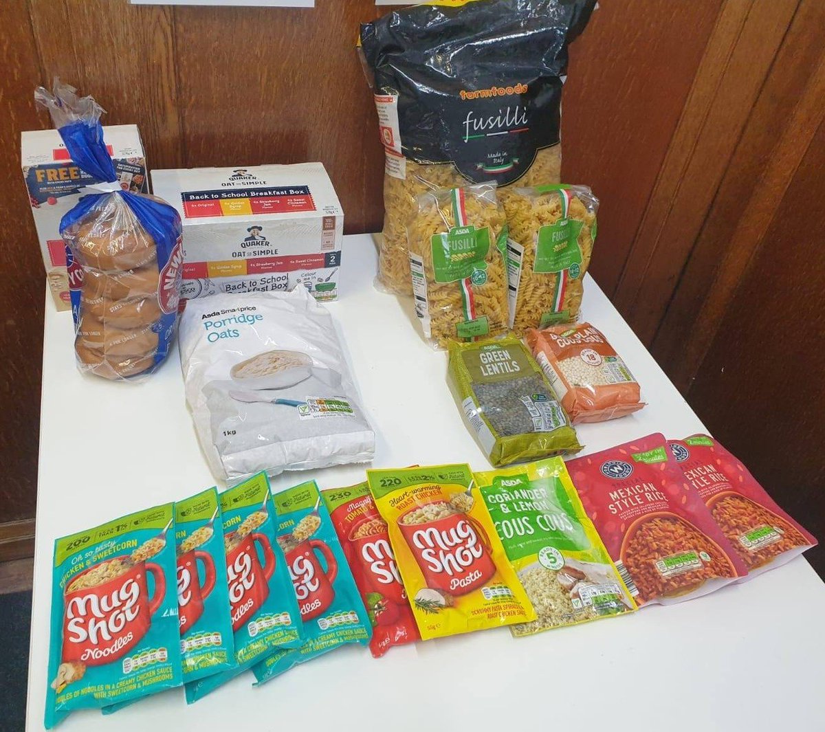 ArtsInTheYard's tweet photo. Some generous #FeedYardley #food donations for #Yardley which we redistributed to #Stetchford #foodbank at All Saints Church. Please donate non-perishable food items directly to @southyardleylib: Mon, Tues, Thurs, Fri & Sat 2pm-4pm
0121 339 5029 / volunteer@artsintheyard.org https://t.co/0C3yV8H0Ja